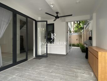 Brand-new, luxury villa for rent in D1 Ciputra, just a few steps to UNIS (4)