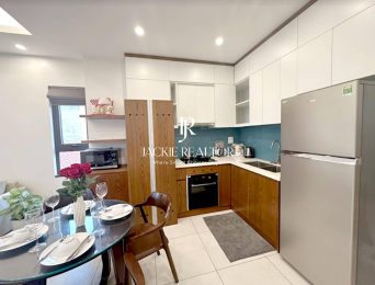 Bright 2BDs serviced apartment in Trinh Cong Son Street for rent (4)