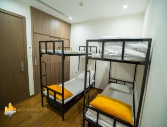 Bright apartment at W1 Vinhomes West Point for rent (4)