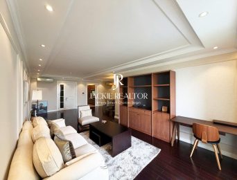 Capacious 3-bedroom apartment in P1 Ciputra for rent (2)