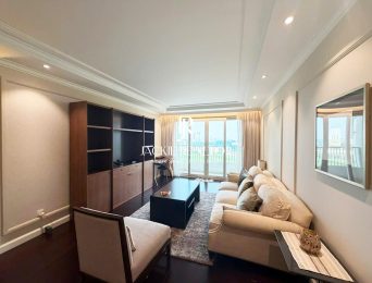 Capacious 3-bedroom apartment in P1 Ciputra for rent (3)
