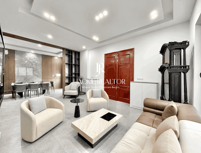 Catchy villa in Vinhomes Riverside for rent 163m2 - 4 bedrooms - USD 2,100 (1)