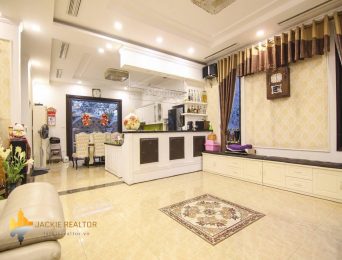 Charming semi-detached house in VINHOMES RIVERSIDE for rent (4)