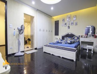 Charming semi-detached house in VINHOMES RIVERSIDE for rent (5)