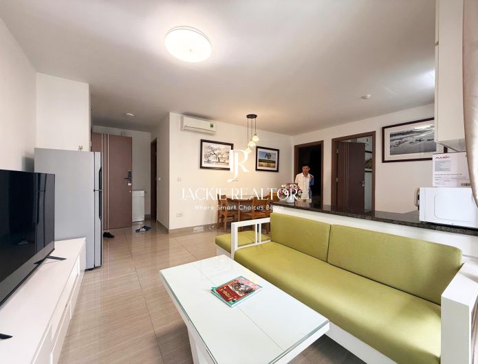 Cheap 2-bedroom apartment at L4 Ciputra for rent (1)
