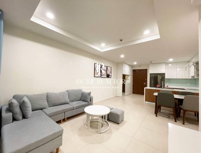 Cheap 2-bedroom apartment for rent at Centro building, Kosmo Tay Ho (1)