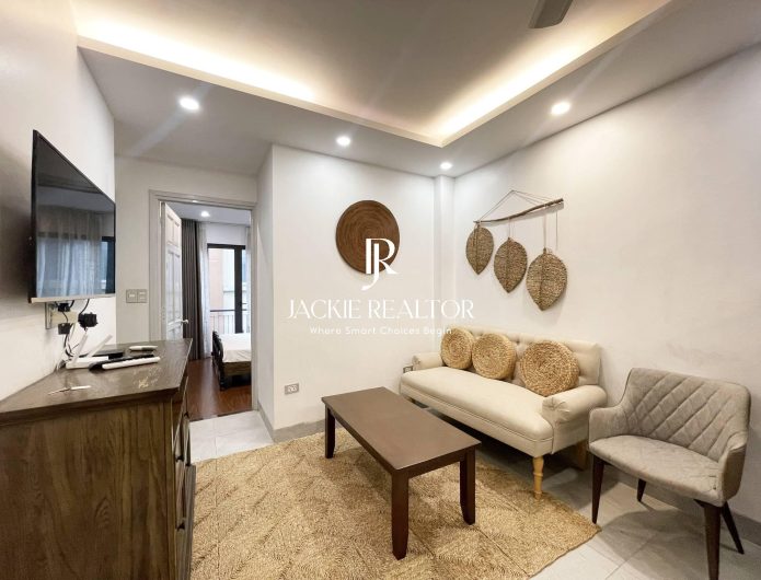 Cheap 2BRs serviced apartment in Dang Thai Mai for rent (1)