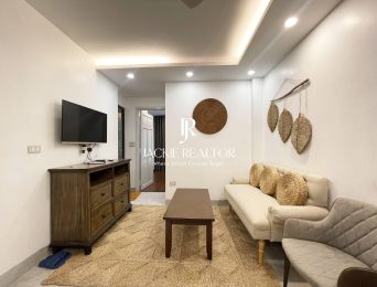 Cheap 2BRs serviced apartment in Dang Thai Mai for rent (2)