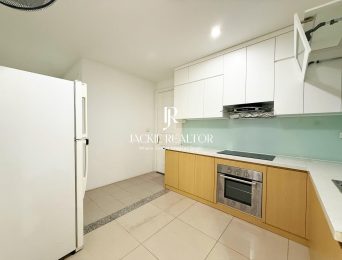 Cheap 3-bedroom 145-SQM apartment for rent in P2 Ciputra (5)