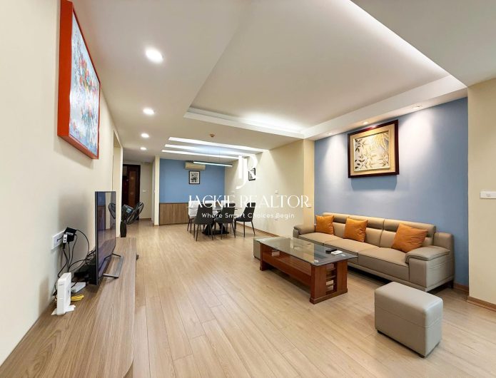 Cheap 3-bedroom apartment at G3 Ciputra for rent (1)