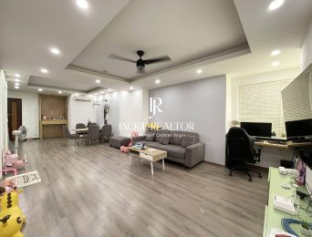 Cheap 3-bedroom apartment for rent at E5 Ciputra (3)