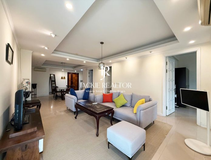 Cheap 3-bedroom apartment for rent at E5 Ciputra Hanoi international urban area (1)