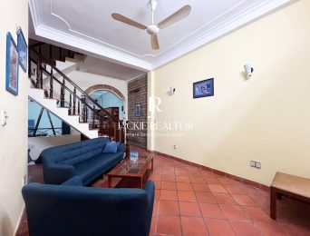 Cheap 3-bedroom house on Nghi Tam Street, Tay Ho area for rent (4)