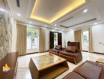 Cheap 3-bedroom villa in Vinhomes Riverside Anh Dao for rent (5)