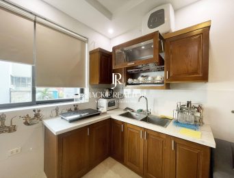 Cheap 3BRs4BATHs apartment for rent in Tu Hoa, Tay Ho, Hanoi (4)