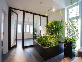 Cheap 4BRs apartment for rent in Tay Ho, Au Co, Hanoi (5)