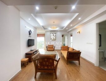 Cheap apartment with 3 bedrooms in E4 Ciputra for rent (4)