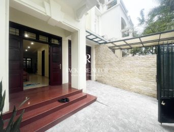Cheap villa for rent at C2 Ciputra, close to SIS (3)