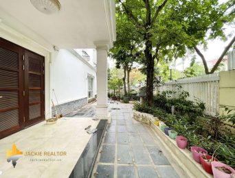 Ciputra house for rent T block - 280 sqm - 5 beds - 4 baths (4)