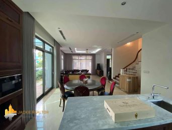 Classical style Starlake villa for rent (4)