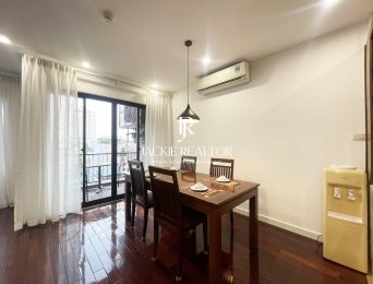 Colorful 130SQM 2BHK serviced apartment in To Ngoc Van for rent (4)