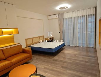 Colorful studio for rent at Heritage Westlake, Tay Ho, Hanoi (2)