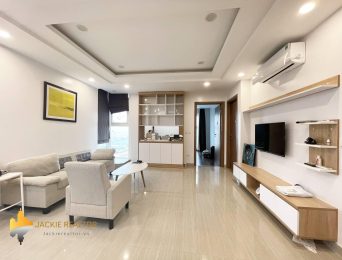 Comfortable apartment for rent in L4 Ciputra, close to golf course (2)