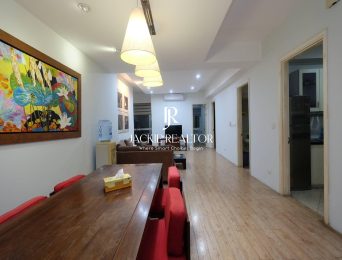 Commodious 3-bedroom apartment in E4 Ciputra for rent (5)