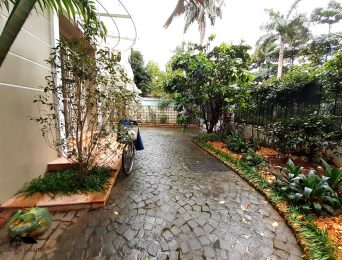 Commodious Ciputra villa for rent in block C, Tay Ho, Hanoi (35)