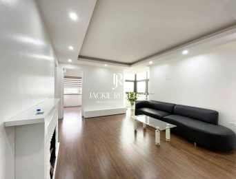 Contemporary 2-bedroom apartment at E5 Ciputra for rent (2)