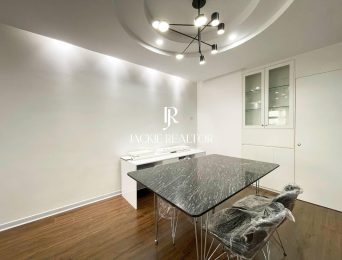 Contemporary 2-bedroom apartment at E5 Ciputra for rent (3)