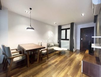 Cozy 1-bedroom Dang Thai Mai apartment for rent (2)