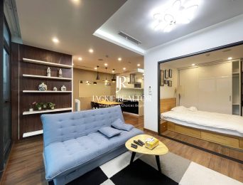 Cozy 1-bedroom apartment with lake view for rent at Tran Vu, Truc Bach, Ba Dinh (2)