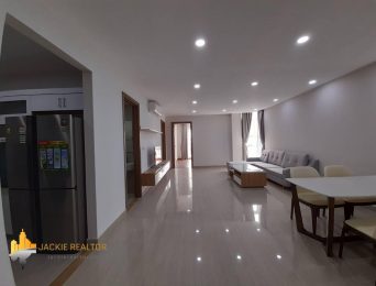 Cozy 114 sq.m apartment in L4 Ciputra for rent (4)
