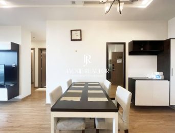 Cozy 2-bedroom apartment for rent at M2 Vinhomes Metropolis (4)