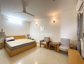 Cozy lakeview 2BDs apartment for rent in Tu Hoa Str, Westlake area (5)