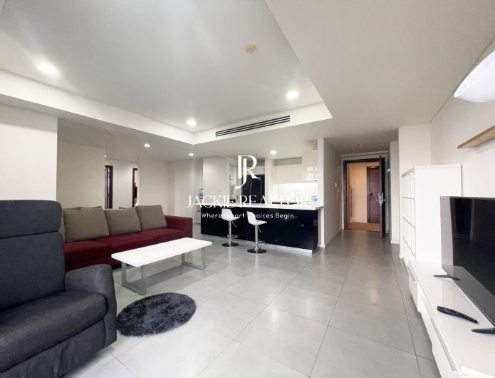 Crazily beautiful 3 bedrooms in Watermark for rent (1)