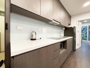 Deluxe 1 bedroom in To Ngoc Van, Westlake Hanoi for rent (5)