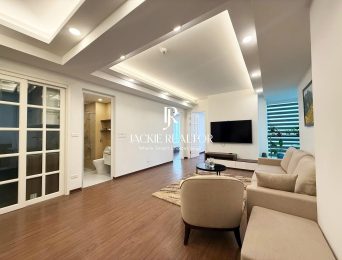 Desirable 3-bedroom apartment at E1 Ciputra for rent (4)