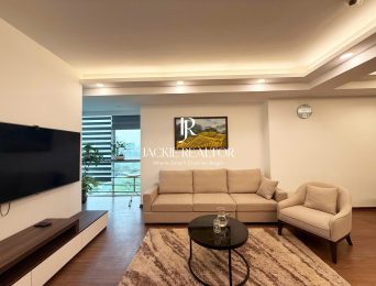 Desirable 3-bedroom apartment at E1 Ciputra for rent (5)