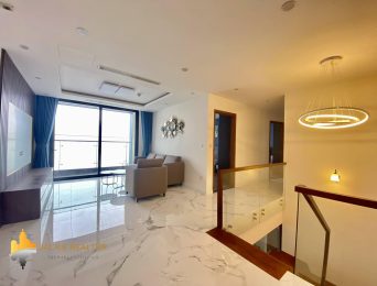 Duplex apartment at Sunshine City overlooking the beautiful Ciputra golf course for rent (2)