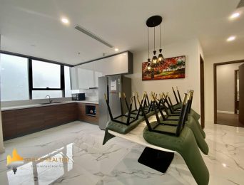 Duplex apartment at Sunshine City overlooking the beautiful Ciputra golf course for rent (3)