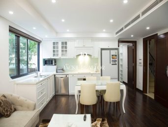 Elegant 1 bedroom apartment for rent in Westlake Hanoi (4)