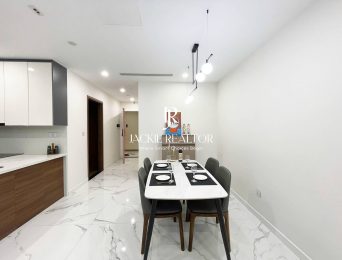 Elegant 2-bedroom apartment at S5 Sunshine City for rent (4)