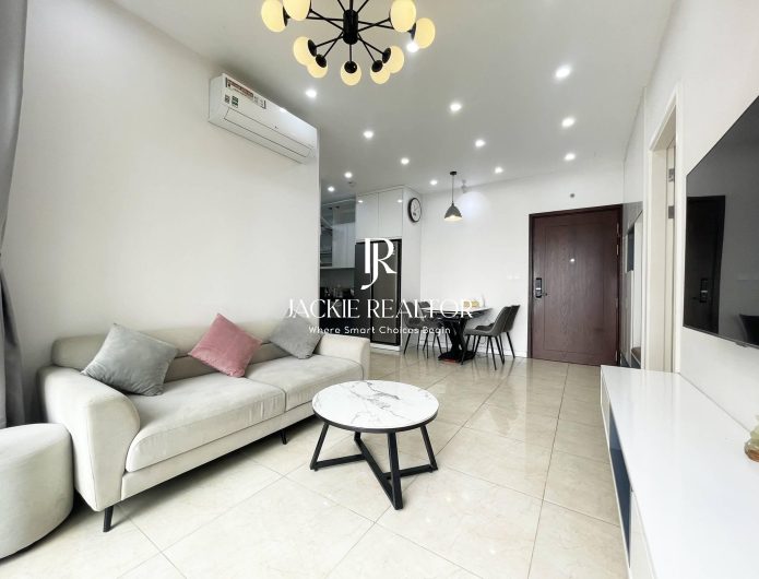 Elegant 2BDs apartment for rent in D Capitale Tran Duy Hung (1)
