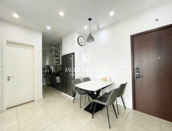 Elegant 2BDs apartment for rent in D Capitale Tran Duy Hung (5)