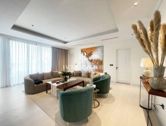 Elegant 4-bedroom apartment for rent in To Ngoc Van (3)