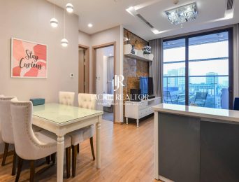 Elegant neo-classical apartment for rent in M2 building, Vinhomes Metropolis (5)