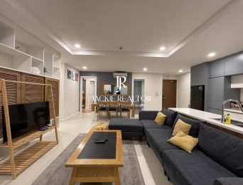 Enchanting 3-bedroom apartment for rent in Centro Tower, Kosmo Tay Ho, Xuan La, Hanoi (3)