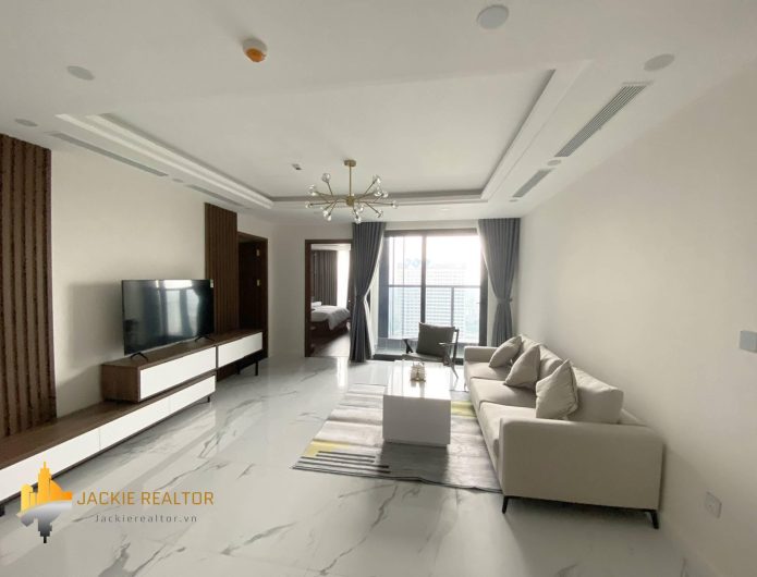 Enormous Tower A Sunshine Center apartment on the 26th floor for rent (1)